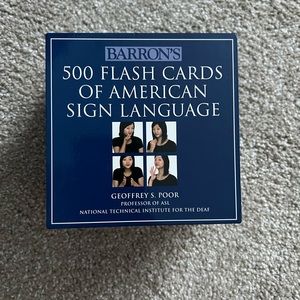 500 Flash Cards of American Sign Language